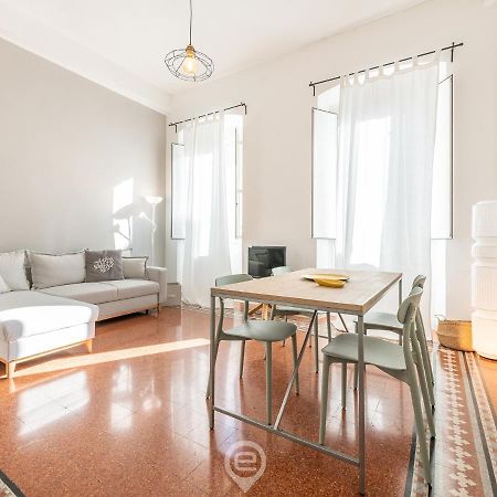 Mirabel Apartment - Wonderful Flat In City Center Кальярі Екстер'єр фото